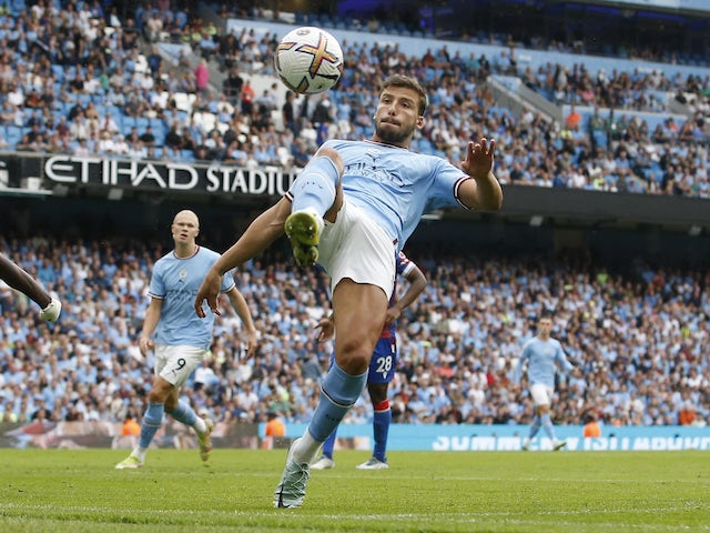 Ruben Dias en acció al Manchester City el 27 d'agost de 2022