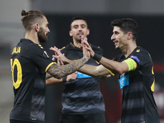 Els jugadors de l'AEK Atenes celebren el gol contra Zorya Luhansk el 5 de novembre de 2020