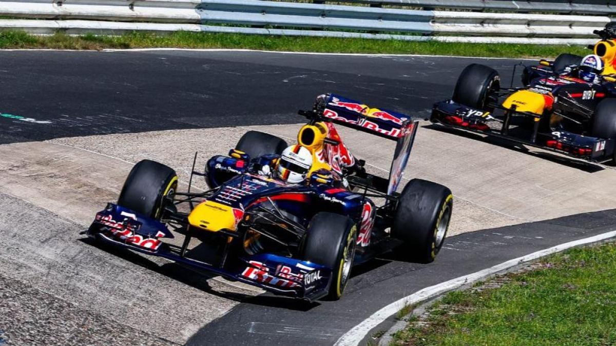 F1, Vettel es retroba amb Red Bull 2011 al Nurburgring: "Com viatjar a través del temps"