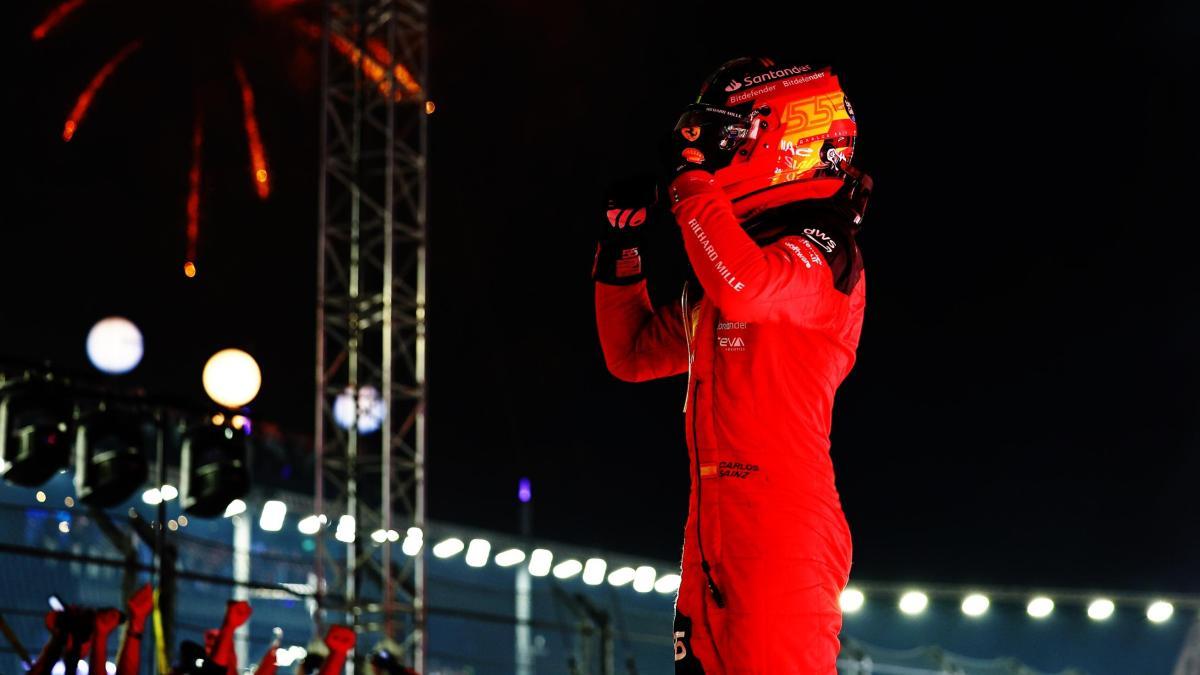 Ferrari, entusiasme social per la victòria de Sainz a Singapur