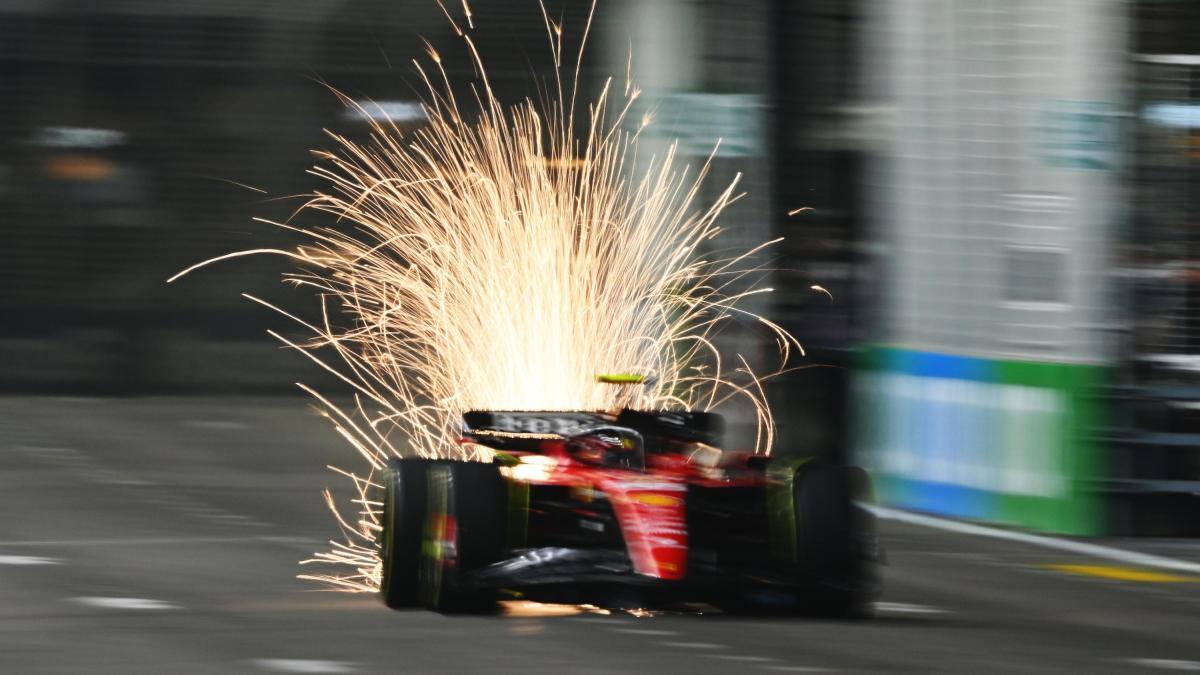 GP de Singapur, Ferrari brilla: Sainz i Leclerc també dominen els entrenaments lliures 2. Verstappen 8è