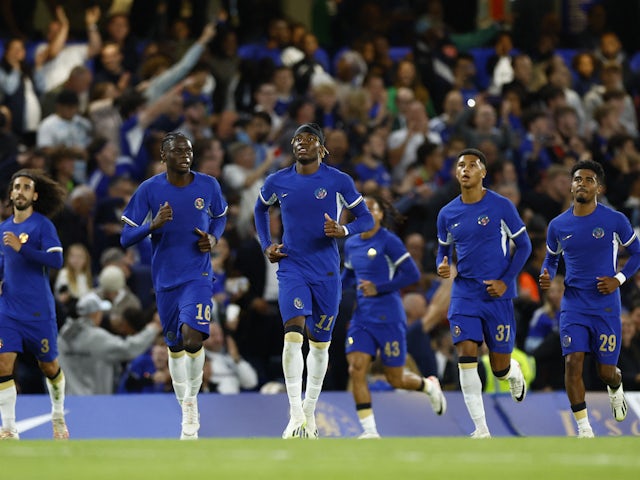 Noni Madueke del Chelsea celebra el gol contra l'AFC Wimbledon el 30 d'agost de 2023