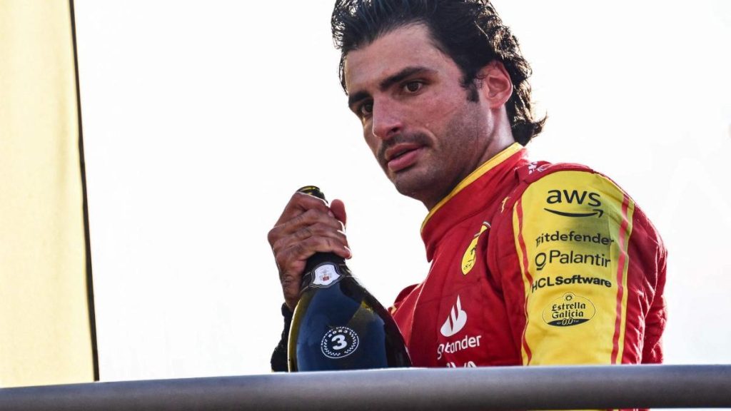 Sainz: "Estic començant a gestionar millor Ferrari i els resultats es veuen"