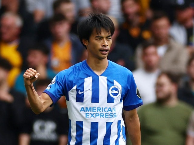 Kaoru Mitoma de Brighton & Hove Albion celebra el seu primer gol el 19 d'agost de 2023