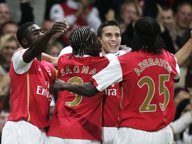 Els jugadors de l'Arsenal celebren el gol contra el Sevilla el 2007
