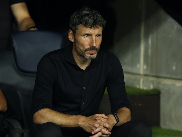 Mark van Bommel, entrenador del Royal Antwerp, abans del partit del 19 de setembre de 2023
