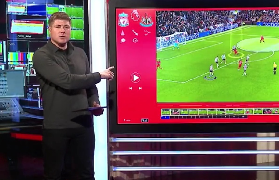 "Mira això": un expert de Liverpool rient mirant el moment més destacat d'un jove de 24 anys contra el Newcastle