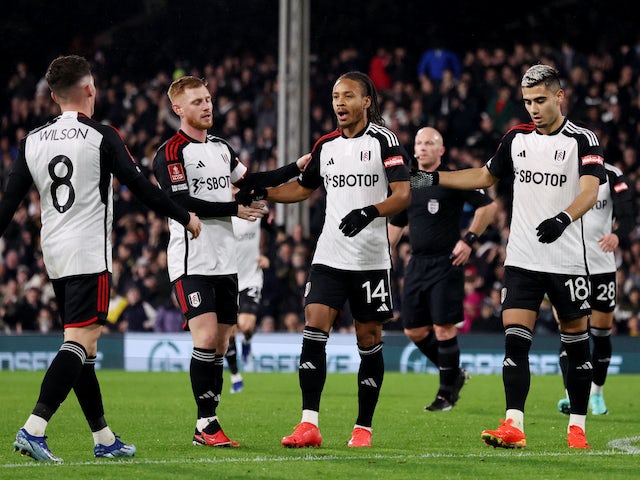 Bobby Decordova-Reid del Fulham celebra el gol contra el Rotherham United el 5 de gener de 2024