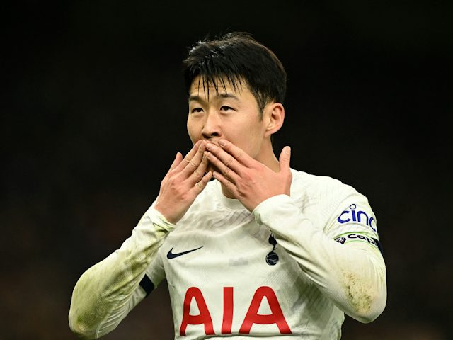 Son Heung-min celebra el gol del Tottenham Hotspur el 10 de desembre de 2023