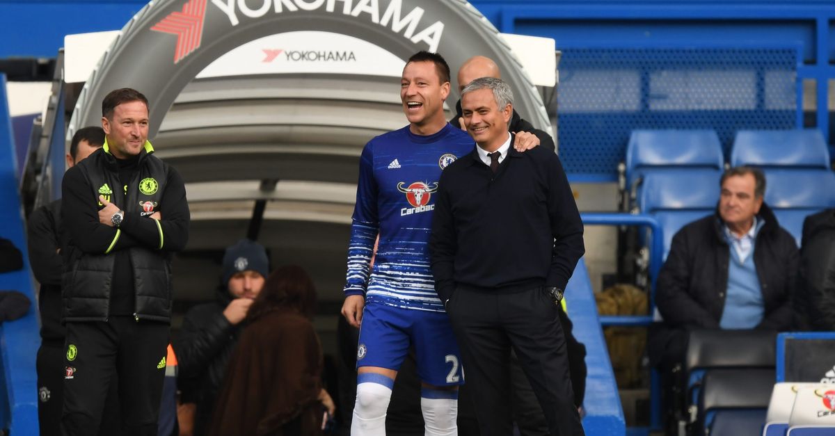 Terry elogia Mourinho: "Amb ell ens vam sentir com si estiguéssim contra el món.  Ell és el millor” - Forzaroma.info - Últimes notícies de futbol As Roma - Entrevistes, fotos i vídeos