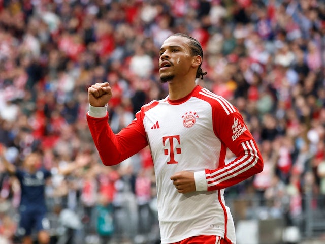 Leroy Sane del Bayern de Munic celebra el seu quart gol el 23 de setembre de 2023