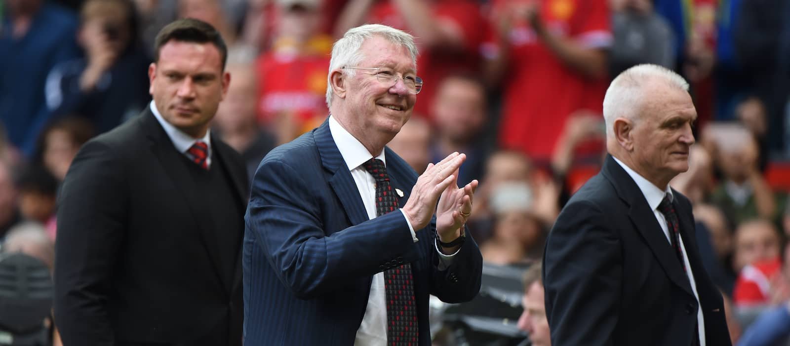 Sir Alex Ferguson aconsegueix el rècord mundial de 633.000 £ per un cavall durant una subhasta pública - Man United News And Transfer News