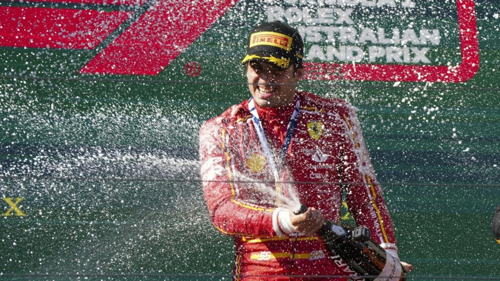 F1 GP d'Austràlia, Ferrari triomf per Sainz, un-dos amb Leclerc 2n.  Verstappen es va retirar