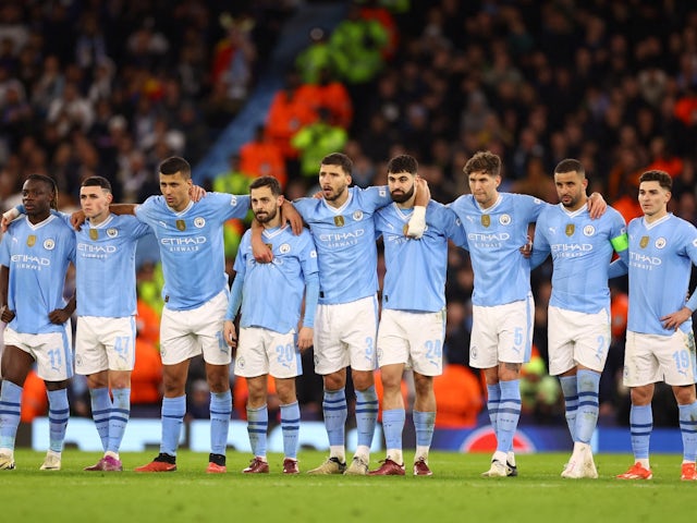 Jugadors del Manchester City durant la tanda de penals el 17 d'abril de 2024