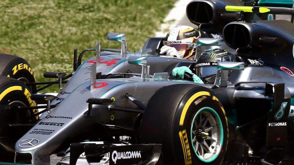 F1, Rosberg ataca Hamilton: "Russell li guanya i sempre troba una excusa"