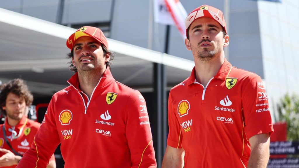 F1 Xina, Leclerc: "Sainz massa agressiu", Sainz: "Demano disculpes"