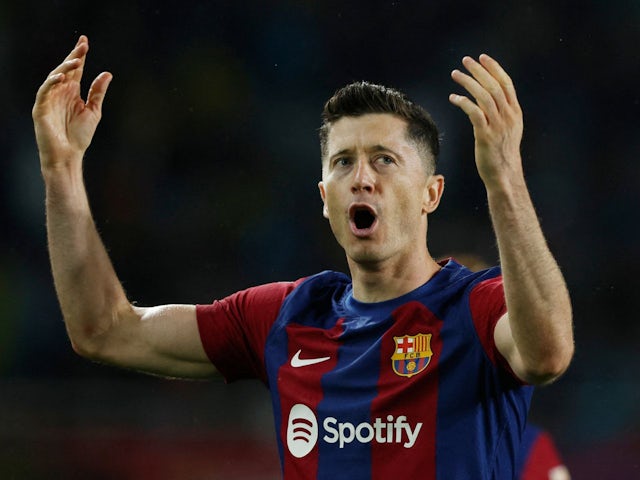 Robert Lewandowski del Barcelona celebra el seu tercer gol el 29 d'abril de 2024
