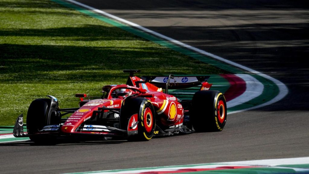 GP Imola, Leclerc i Ferrari brillen als entrenaments lliures 2. Piastri 2n, Verstappen només 7
